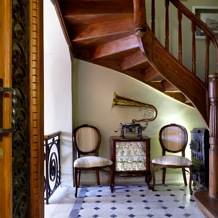 Sweet Home Hotel 2*