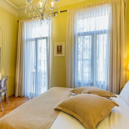 Sweet Home Hotel 2*
