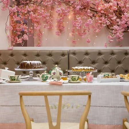 Sweet Home Hotel 2* Athens